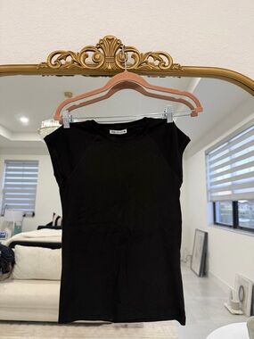 Zara Black Cap Sleeve Women's Tee